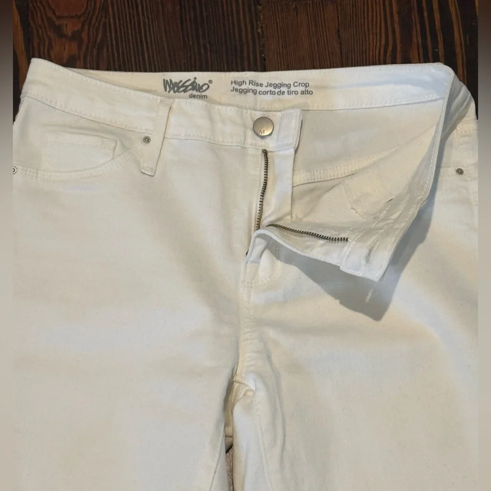 Mossimo High Rise Jegging in White - Picture 2 of 4